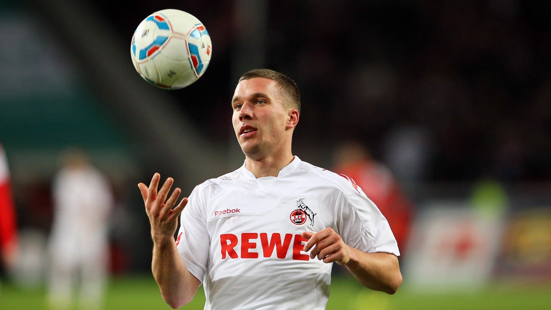 体育科技：虚拟现实和AI在篮球中的应用前景，虚拟体育是什么